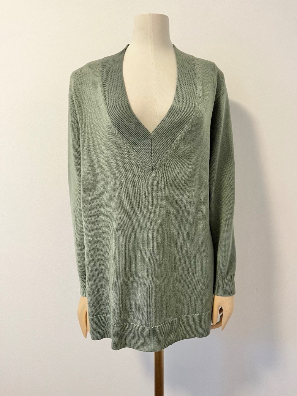 Merino wool v-neck sweater